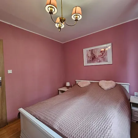 3 Kolo Parku Przy Zwirki * Varšava